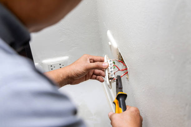 Best Electrical Outlet Repair  in Crystal River, FL